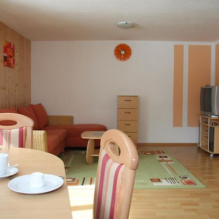 Haus Lutea Apartment กาชูร์น ภายนอก รูปภาพ