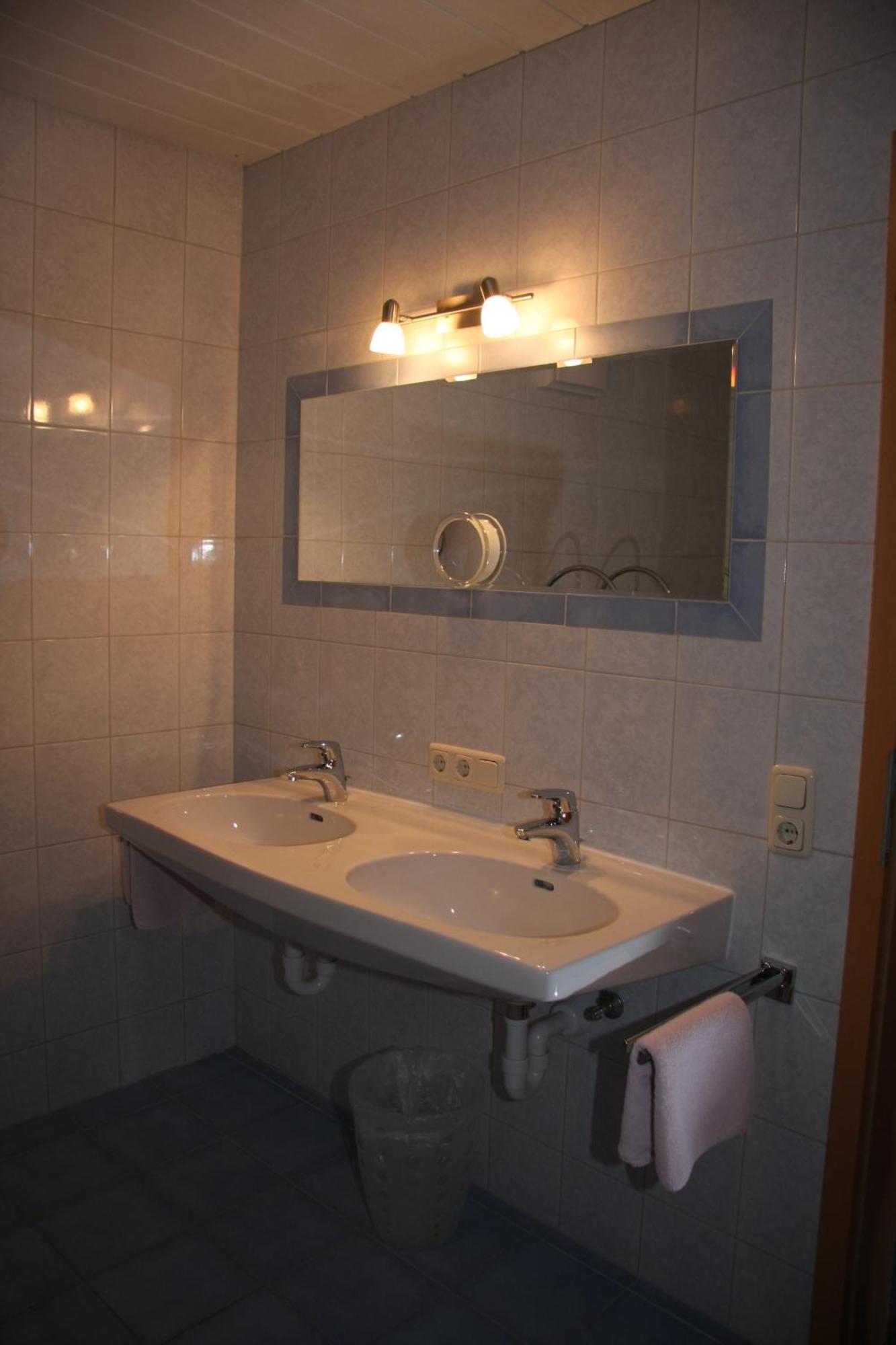 Haus Lutea Apartment กาชูร์น ภายนอก รูปภาพ